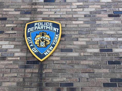 NYPD officer dies 33 years after he was shot in a robbery